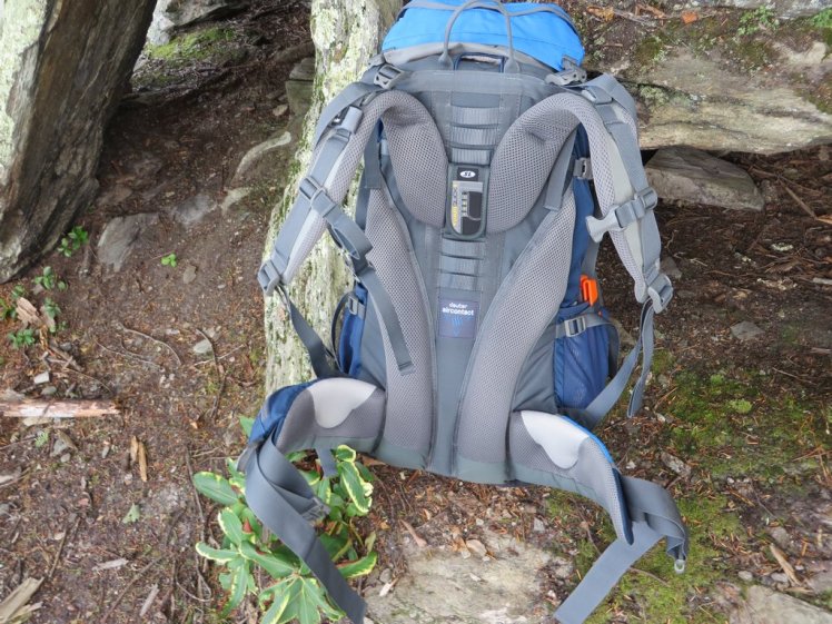 Deuter ACT Lite 60 SL Pack