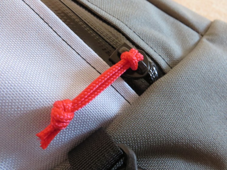 North Street Flanders modified zipper pull