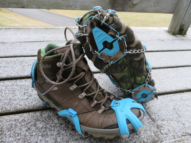 Yaktrax Summit
