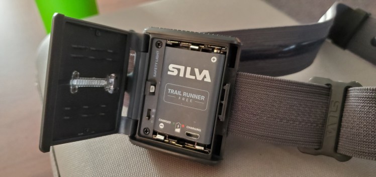 Silva Trail Runner Free battery