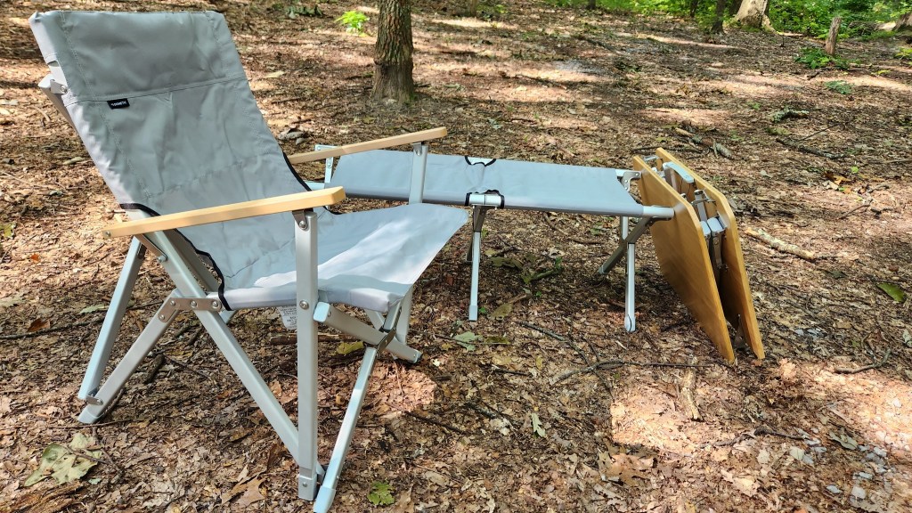 chair table and bench