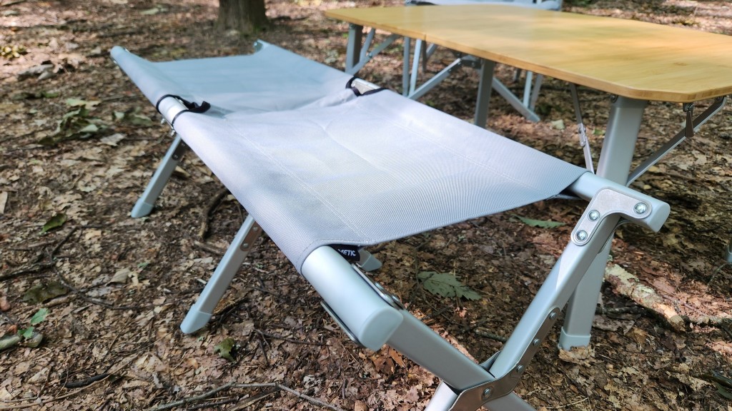 Dometic Camp bench