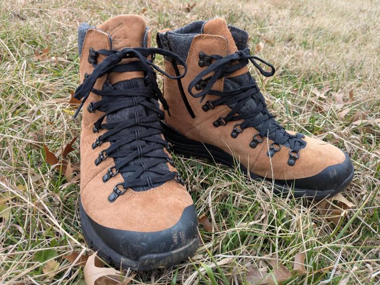 Danner Artic 600 side zip boots